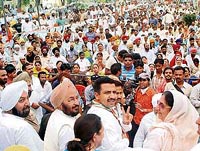 Chief of the PPCC Rajinder Kaur Bhattal (extreme right) at the first Congress rally in the Amritsar (South) constituency on Sunday.