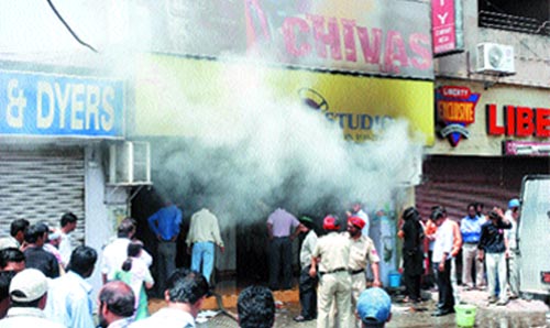A wine shop at the Lajpat Nagar market was gutted in a fire