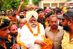 Chairman of the National Commission for Scheduled Castes and Scheduled Tribes along with his supporters in Jalandhar on Sunday.