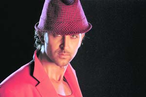 The item song in Krazzy4 featuring Hrithik Roshan pops out of nowhere