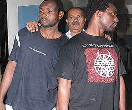 The Narcotics Branch of the Delhi Police arrested two Nigerian drug traffickers with cocaine in New Delhi