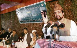Hurriyat Conference(M) chairman, Mirwaiz Umar Farooq addresses a gathering at a seminar Right to represent people in negotiated settlement of Kashmir issue at Srinagar