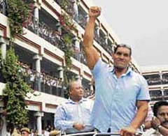 Students of Police DAV Public School cheer The Great Khali in Jalandhar on Tuesday. 