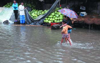Heavy downpour leads to waterlogging in an East Delhi locality.