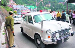 The police conducts the final rehearsal to check security arrangements put in place for the President Pratibha Patils visit at the Mall in Shimla