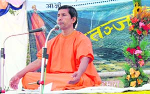 Chief of Maharishi Patanjli Yoga foundation Trust and renowned Yogi Swami Karamvir at Nahan. 