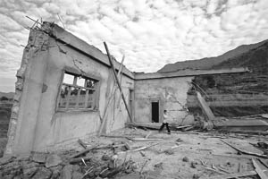 The 2005 Kashmir earthquake caused widespread destruction.