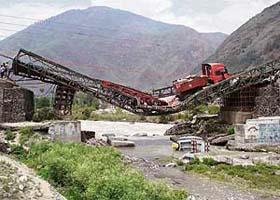A view of the collapsed Bailey bridge, which links the National Highway and Kullu bypass