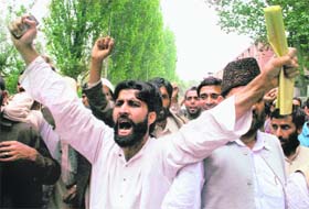Gujjars protest against the state government in Srinagar