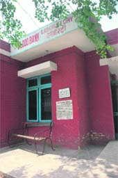 The blood bank at the Ambala Cantt Civil Hospital exists only in name.