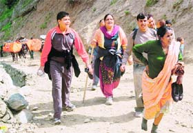 After a brief suspension due to heavy rains, Amarnath yatra has again begun