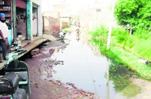 Stagnant water in a street at Amarpura area in Ahmedgarh exposes efficiency of the formers councillors in Mandi Ahmedgarh. 