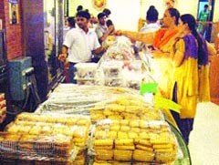 A variety of confectionery items at Prakash Bakery.