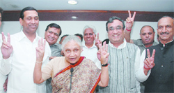 Chief Minister Sheila Dikshit with minister of urban development Raj Kumar Chauhan, minister of state for urban development Ajay Maken and DPCC president Jai Prakash Aggarwal at a press conference in New Delhi