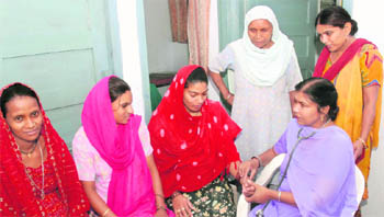 Dais and auxiliary nurse midwives are the mainstay of delivery huts like the one at Neval village, 10 km from Karnal. These delivery huts offer a ray of hope to expectant mothers.