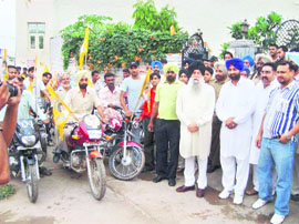 Rally organised by Punjab cooperation minister Captain Kanwaljit Singh as part of the municipal elections at Zirakpur.