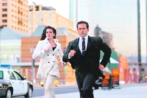 Steve Carell and Anne Hathaway fail to impress in Get Smart