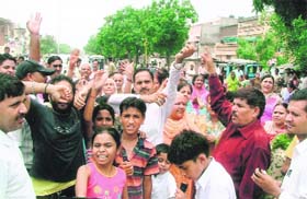 Irate over lack of basic amenities, residents of Sector 45-D block traffic on road separating Sectors 44 and 45 in Chandigarh