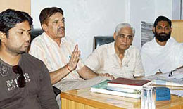 Rajinder Sharma, president of the Shri Amarnath Yatra Welfare Organisation, at a press conference in Ludhiana on Sunday.