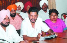 BSM chief Satnam Singh Kainth addresses mediapersons in Jalandhar on Wednesday. 