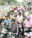 Traffic chaos during CM Parkash Singh Badals visit to Ludhiana