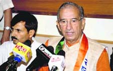 Thakur Randhir Singh, a former minister and president of the Nationalist Congress Party, Jammu and Kashmir, addressing mediapersons in Jammu on Tuesday. A Tribune photograph