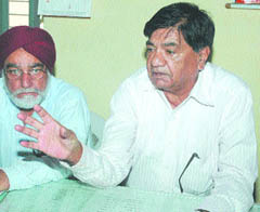 CPM state secretary Prof Balwant Singh and CPI leader Dr Joginder Dayal were in Jalandhar on Wednesday. 