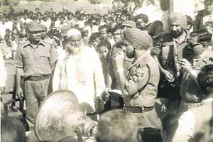 File photo of Eastern Army Commander Lt Gen J.S. Aurora addressing people in a liberated town in Bangladesh after the 1971 Indo-Pak war