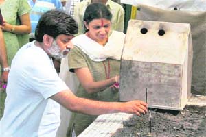 Dr Rajesh Talwar and his wife Dr Nupur Talwar at the Sai Baba Temple in Noida
