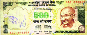 A Rs 500 fake currency note that was passed on to a kitty member by one of her friends.
