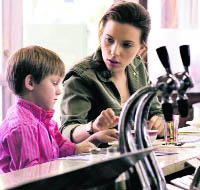 Scarlett Johanssen as Anne Braddock in The Nanny Diaries 