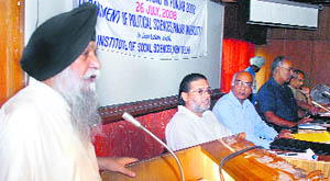 Capt Kanwaljit Singh delivers the inaugural address during the one-day workshop on ‘Panchayat elections in Punjab’ at Panjab University, Chandigarh, on Saturday.