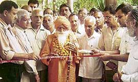 Sant Rameshwar Giri Kheri Wale inaugurates a homeopathic dispensary at Shree Ram Sharnam Mandir in Ahmedgarh on Sunday. 