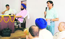 Chief parliamentary secretary Harish Rai Dhanda raps MC for not cleaning sewers as the commissioner looks on during the general house meet in Ludhiana on Monday.