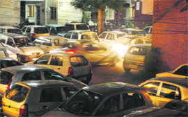 Parking chaos at Sector 44- D, Chandigarh. 