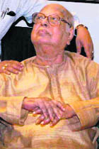 Tapan Sinhas films were enormously popular despite their soft subterranean layers