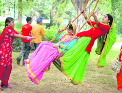 Girls celebrate Teej at Baradari Gardens in Patiala 