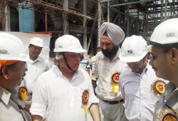 Jairam Ramesh, union minister of state for power, speaks to the staff on the premises of the GHTP at Lehra Mohabbat in Bathinda