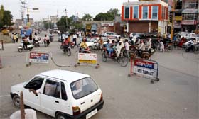 Traffic has been diverted from Hanuman Chowk to the sports stadium side for reaching the court complex or local bus stand