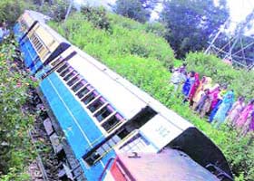 A view of the train that derailed on the Pathankot-Jogindernagar track