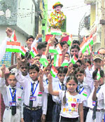 Students of Guru Kirpa School, Shaheed Bhagat Singh Nagar, celebrate Independence Day in Ludhiana