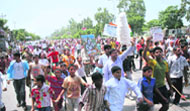 People participate in large numbers in the Jail Bharo andolan in Jammu