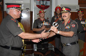 Lt-Gen SS Kumar hands over baton to new GOC of Vajra Corps Lt-Gen VS Tonk in Jalandhar on Thursday.