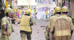 Protesters throw stones at policemen in Jammu