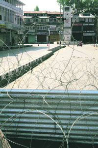 Barbed wire put up by the CRPF during curfew in Srinagar 