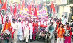 The Amarnath Yatra Sangharsh Samiti organises a victory procession in Sirsa