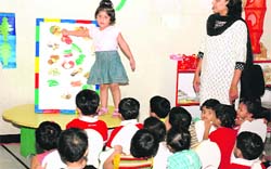 Tiny tots celebrate Teachers Day at Maple Bear Canadian Playway and Nursery School