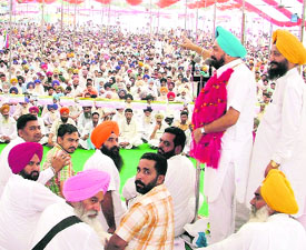 LBP chief Balwant Singh Ramoowalia addresses the crowd.