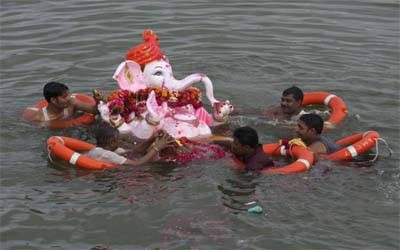  Photo by Reuters/Amit Dave