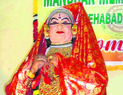 Margie Vijaykumar during his Kathakali performance at Fatehabad. 